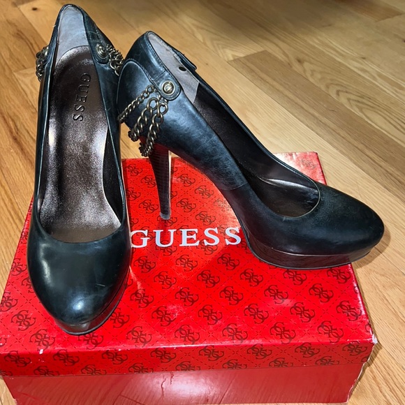 Black Leather Guess Heels with Chain Detail - Picture 1 of 16